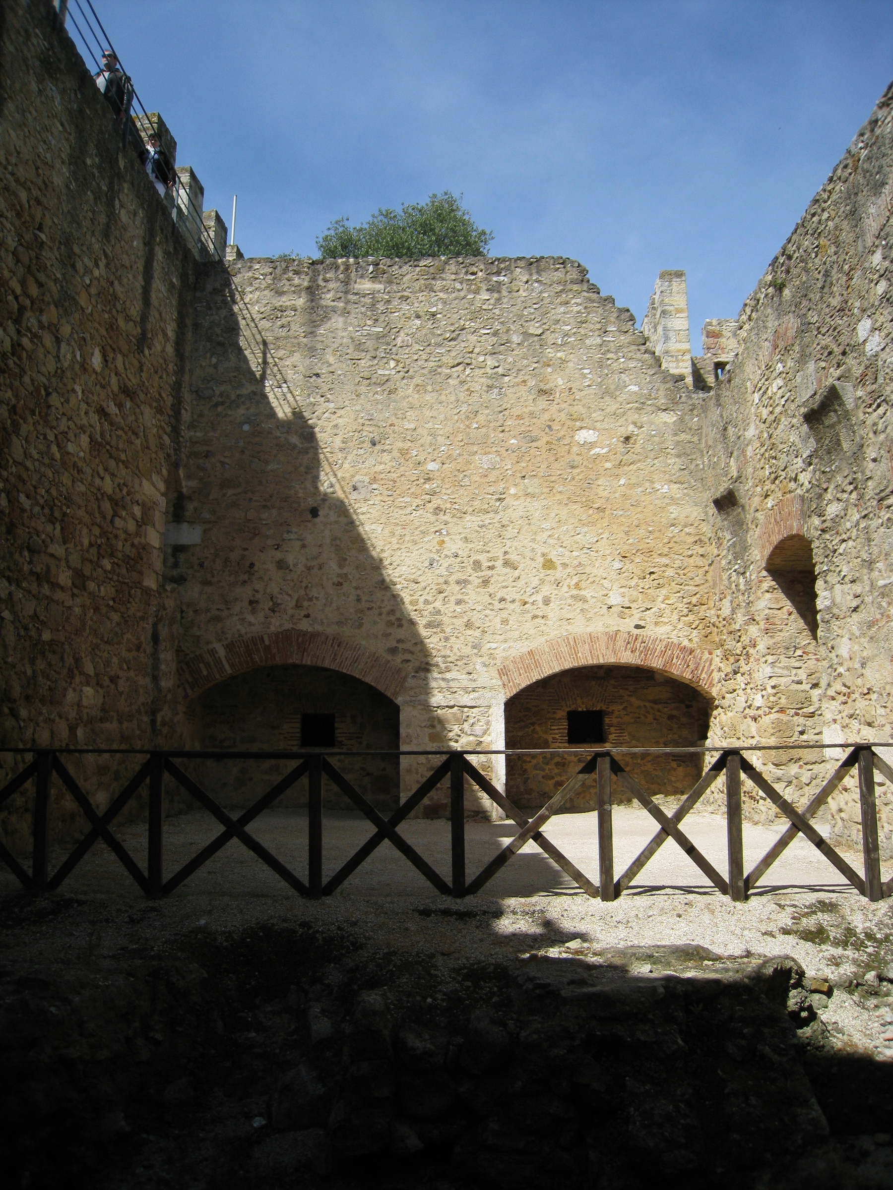 13.jpg Castelo de São Jorge Lisbon