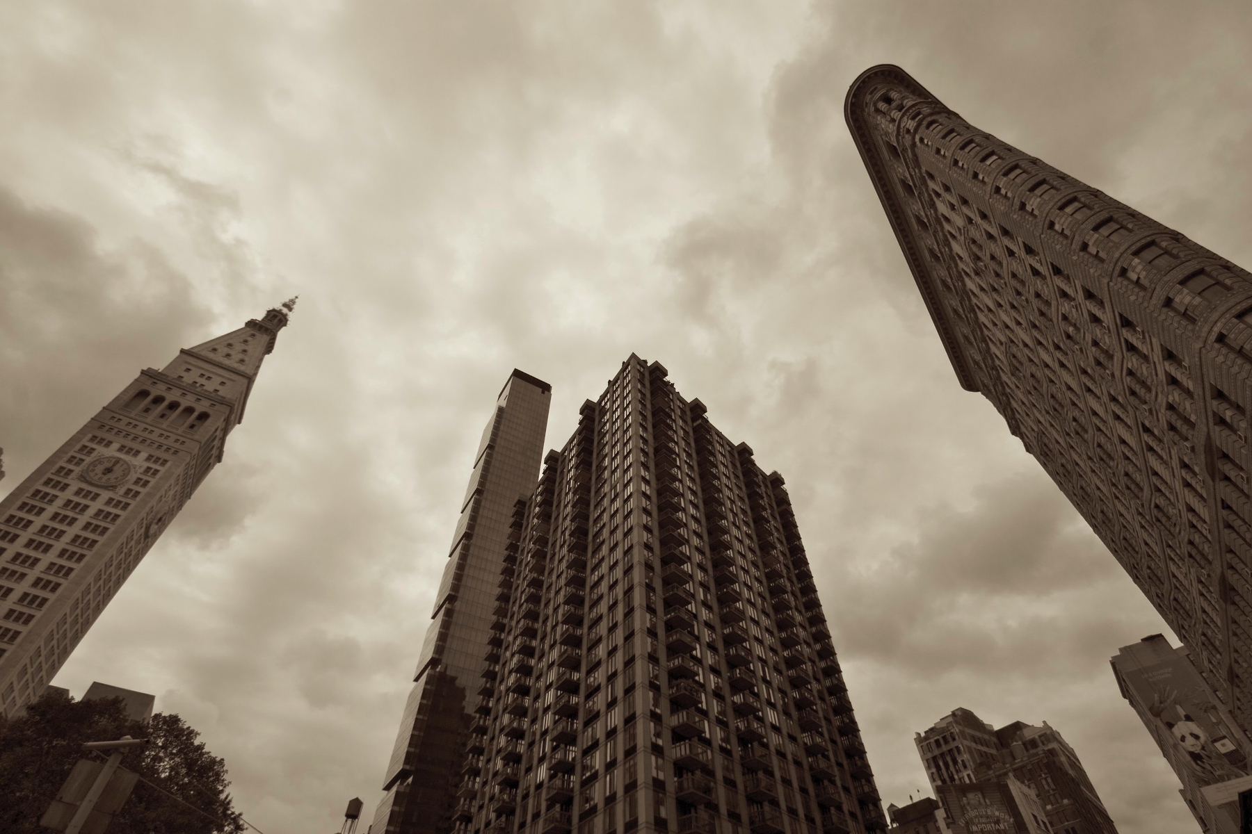 Flatiron Building and surrounding streets
