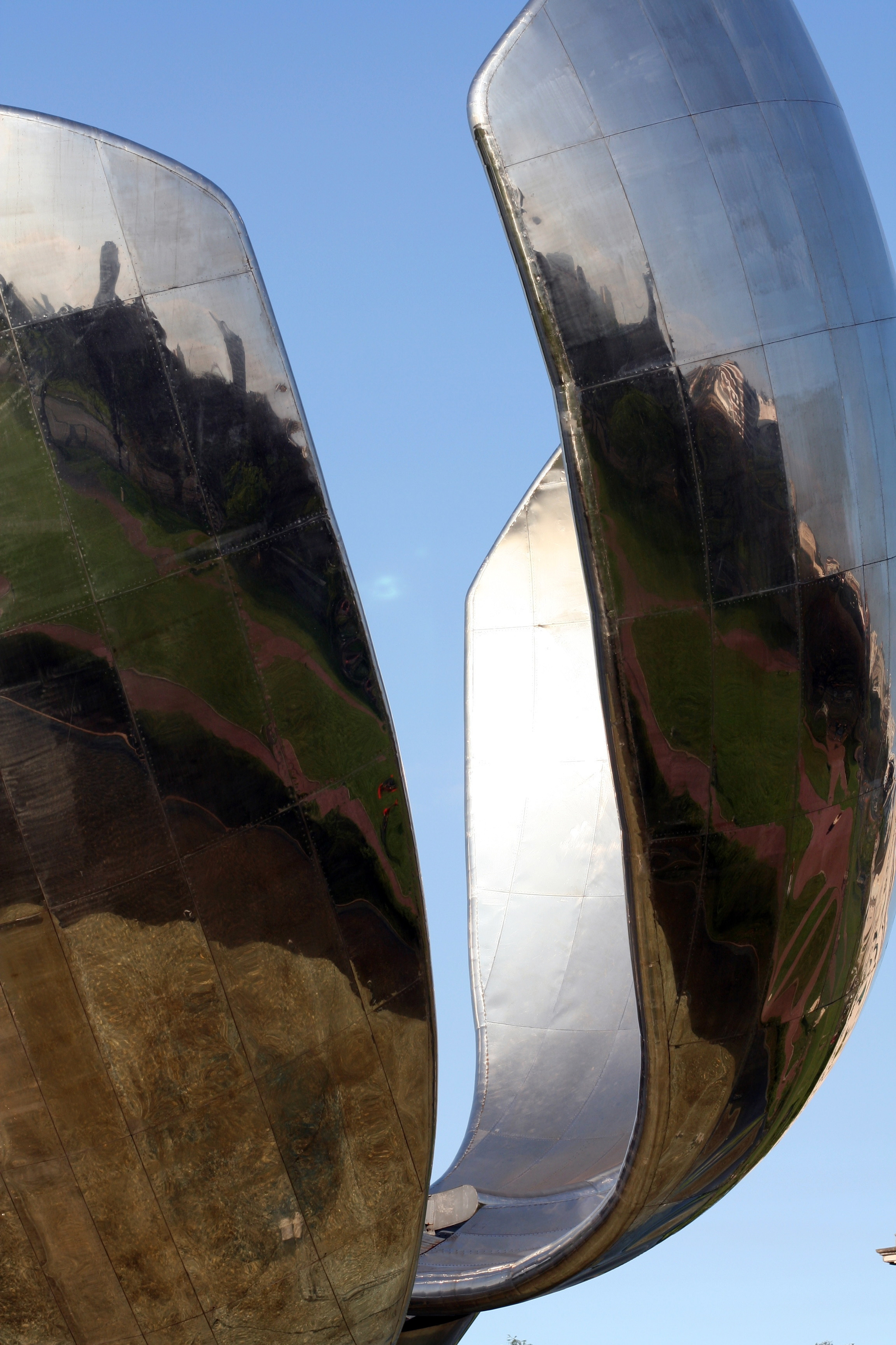 Floralis Genérica, Buenos Aires, Argentina
