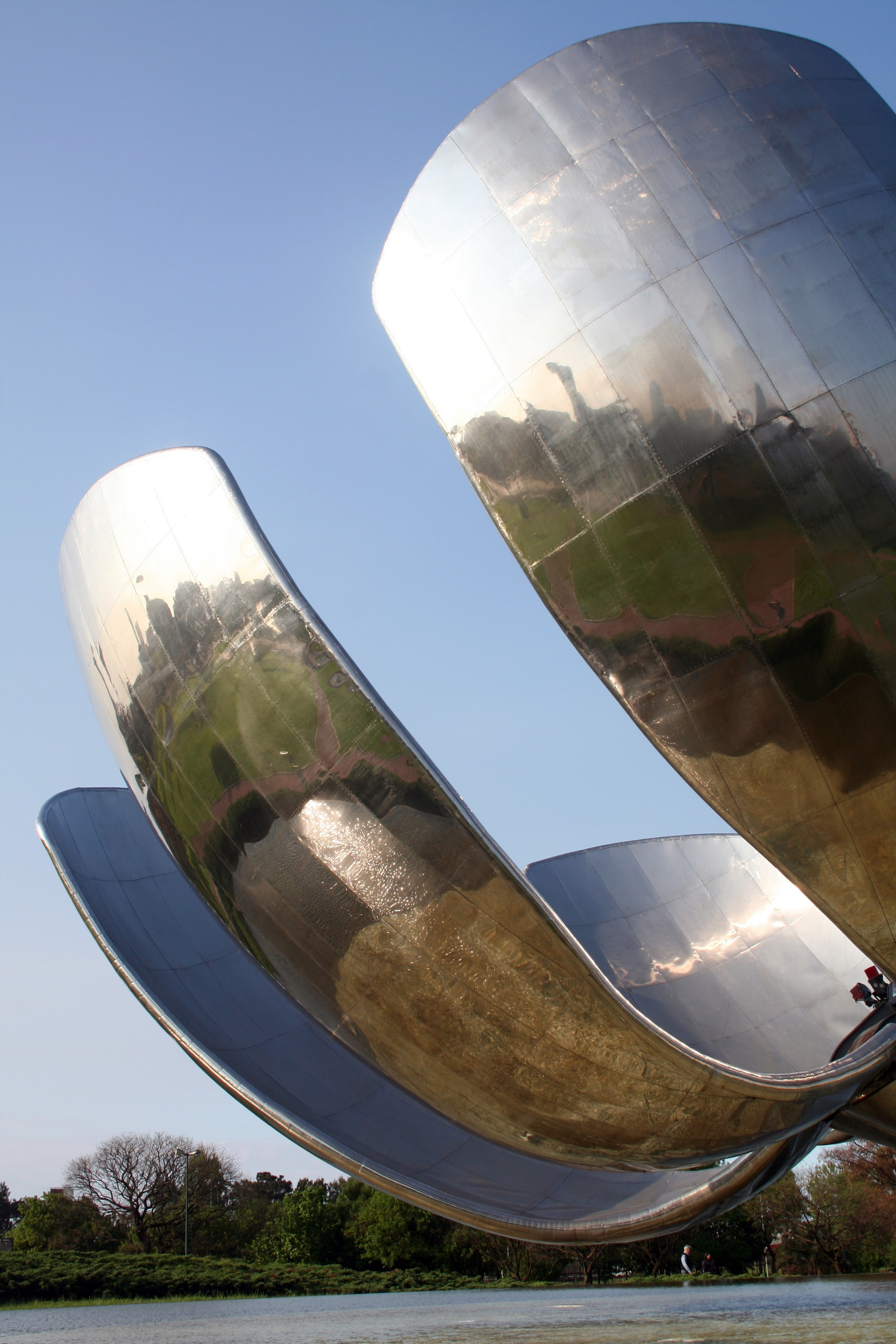 Floralis Genérica, Buenos Aires, Argentina