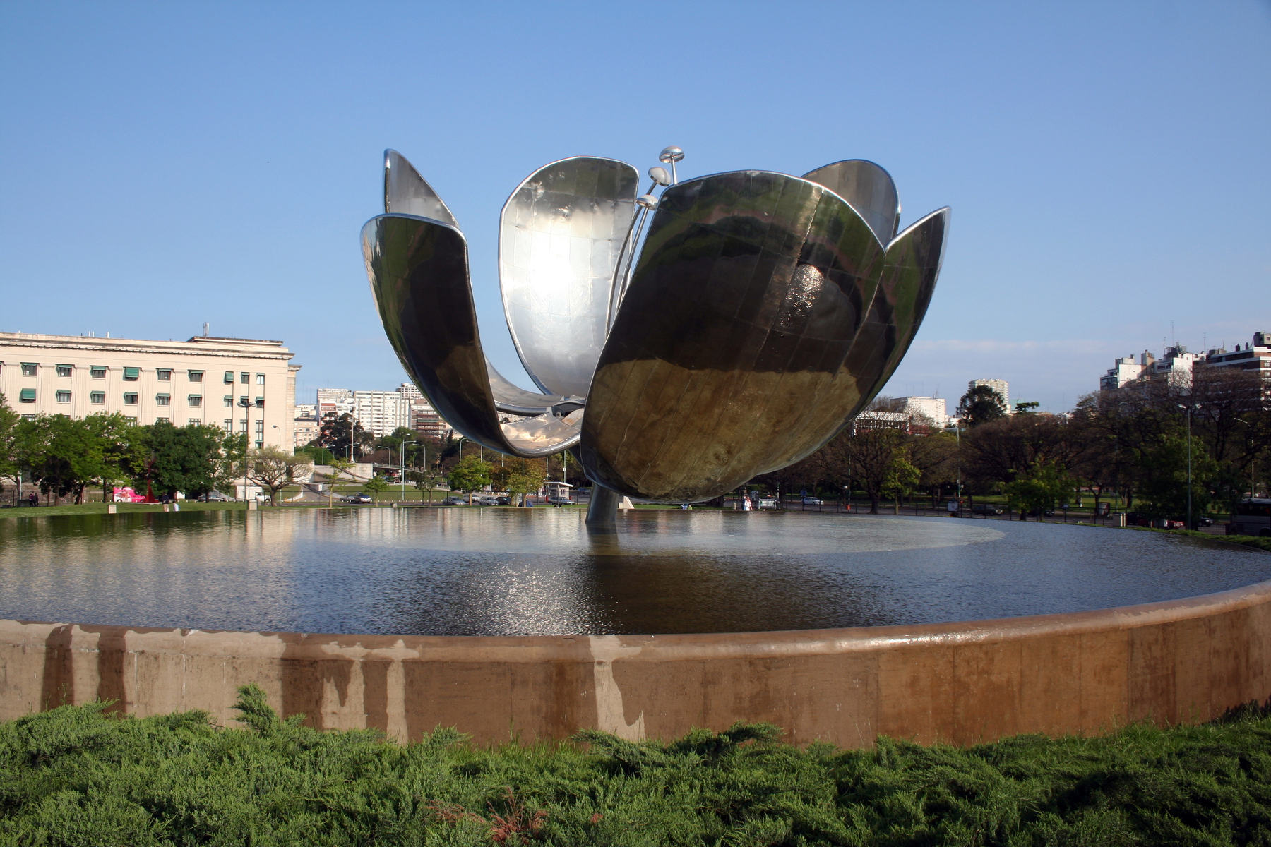Floralis Genérica, Buenos Aires, Argentina