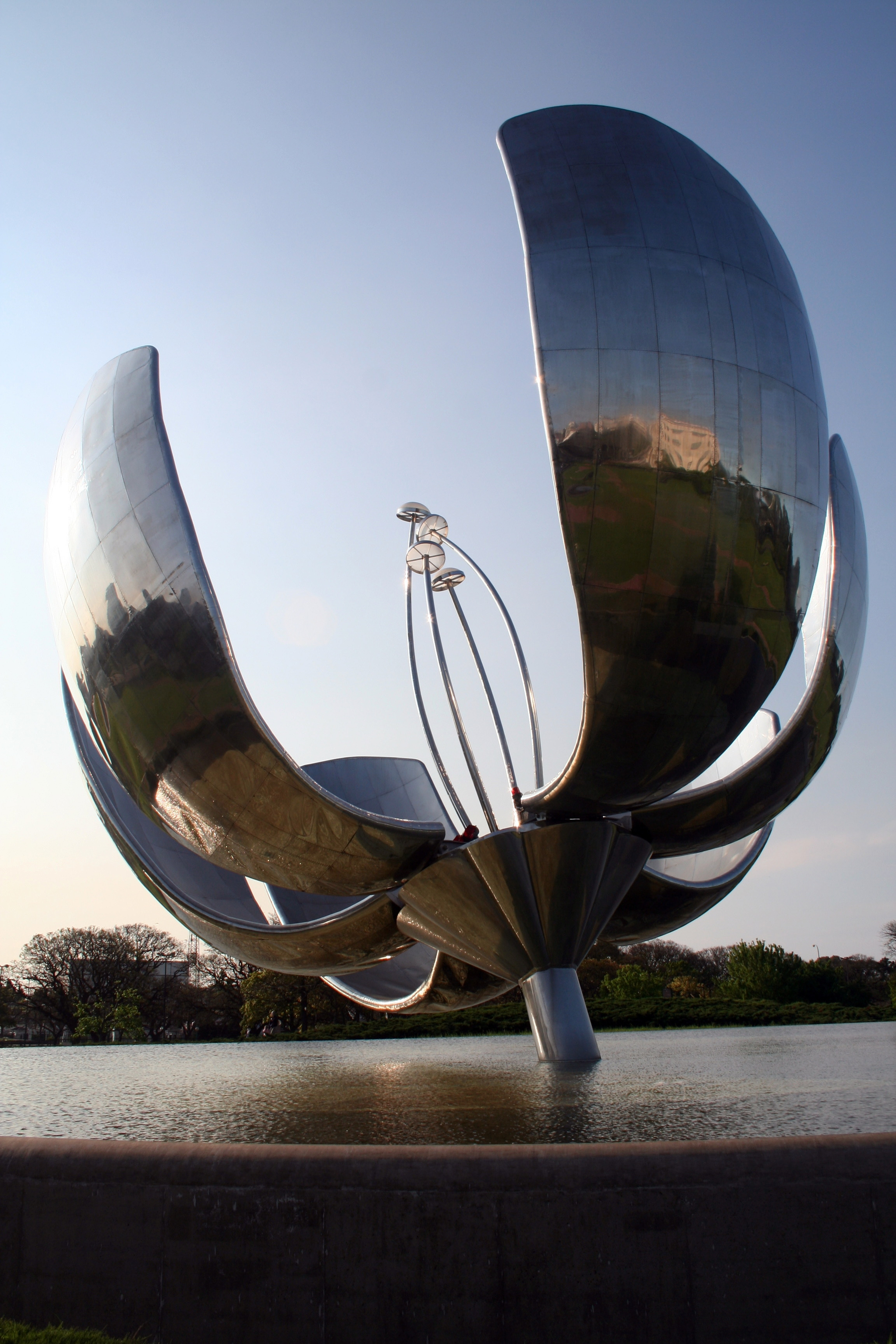 Floralis Genérica, Buenos Aires, Argentina