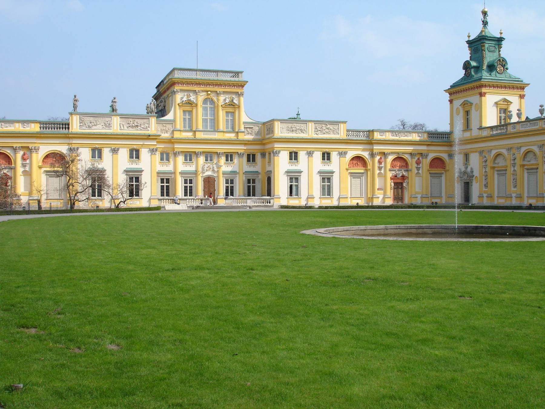 Palac_Wilanowski,_Warsaw,_Poland_(7_of_9).jpg Palac Wilanowski, Warsaw, Poland (7 of 9).