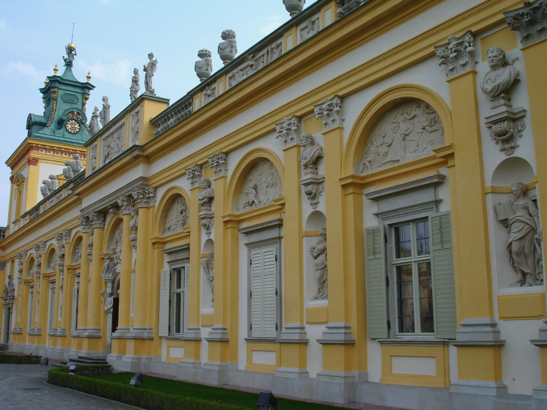 Palac_Wilanowski,_Warsaw,_Poland_(8_of_9)-2.jpg Palac Wilanowski, Warsaw, Poland (8 of 9)-2.