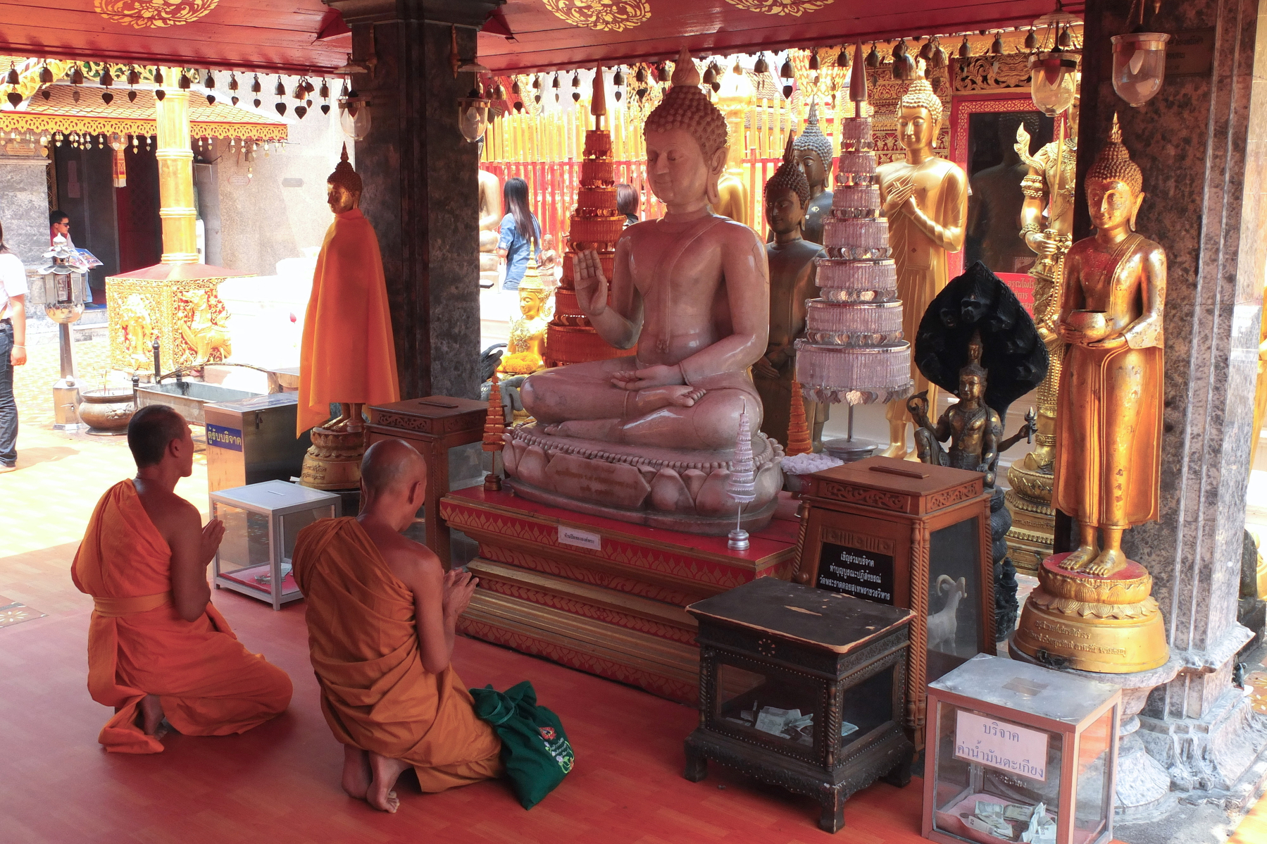 Wat Phra That Doi Suthep Chiang Mai Thailand (7 of 9)-5